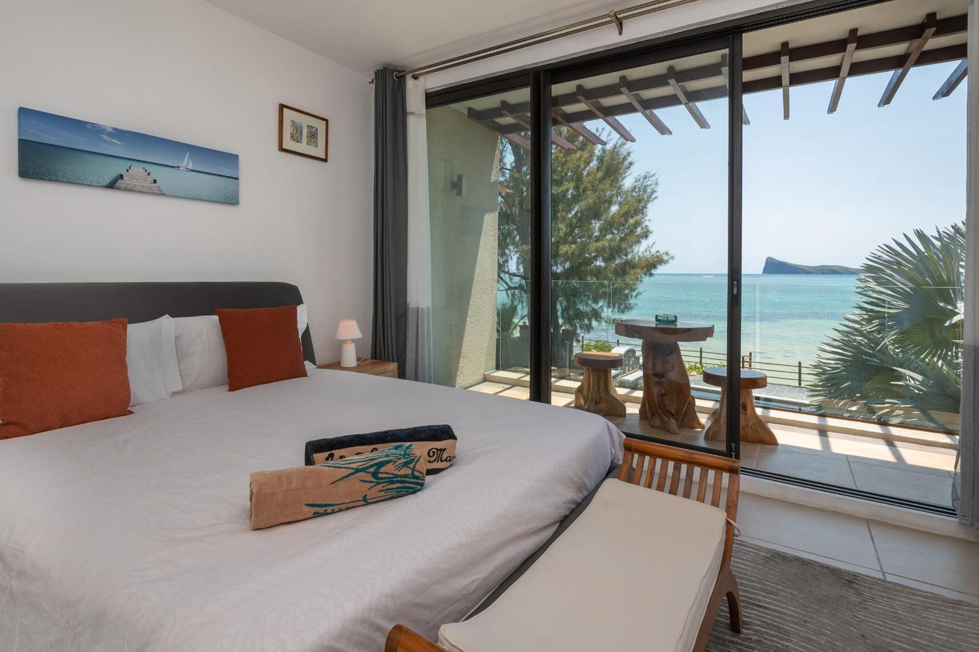 Luxury Beachfront Duplex, Coin De Mire View / 3Bed เกป มาลเออเรอส์ ภายนอก รูปภาพ