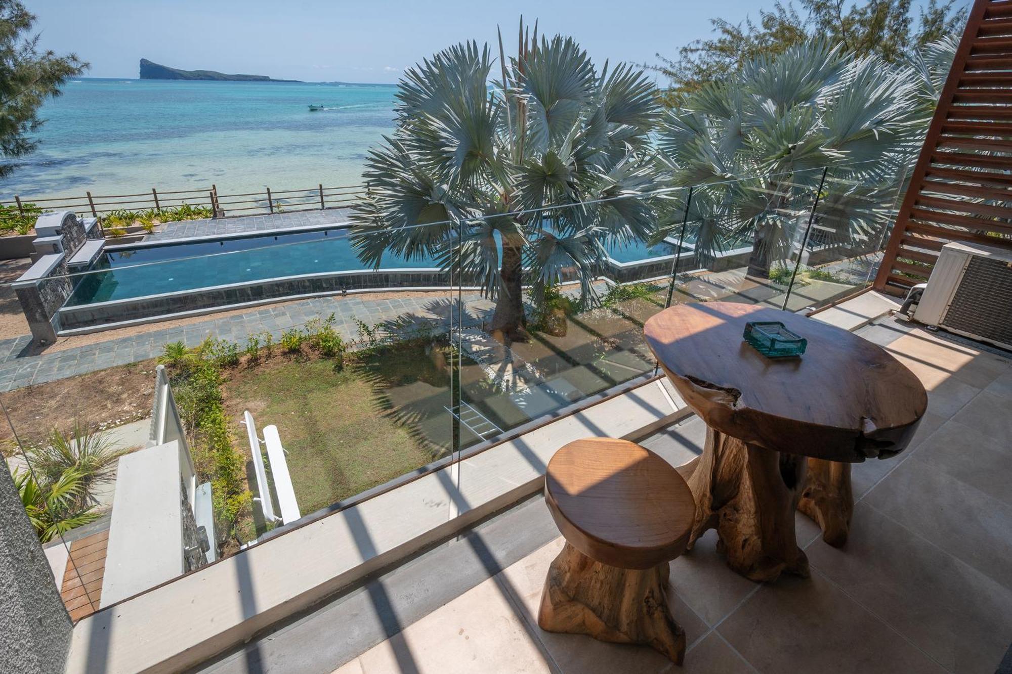 Luxury Beachfront Duplex, Coin De Mire View / 3Bed เกป มาลเออเรอส์ ภายนอก รูปภาพ