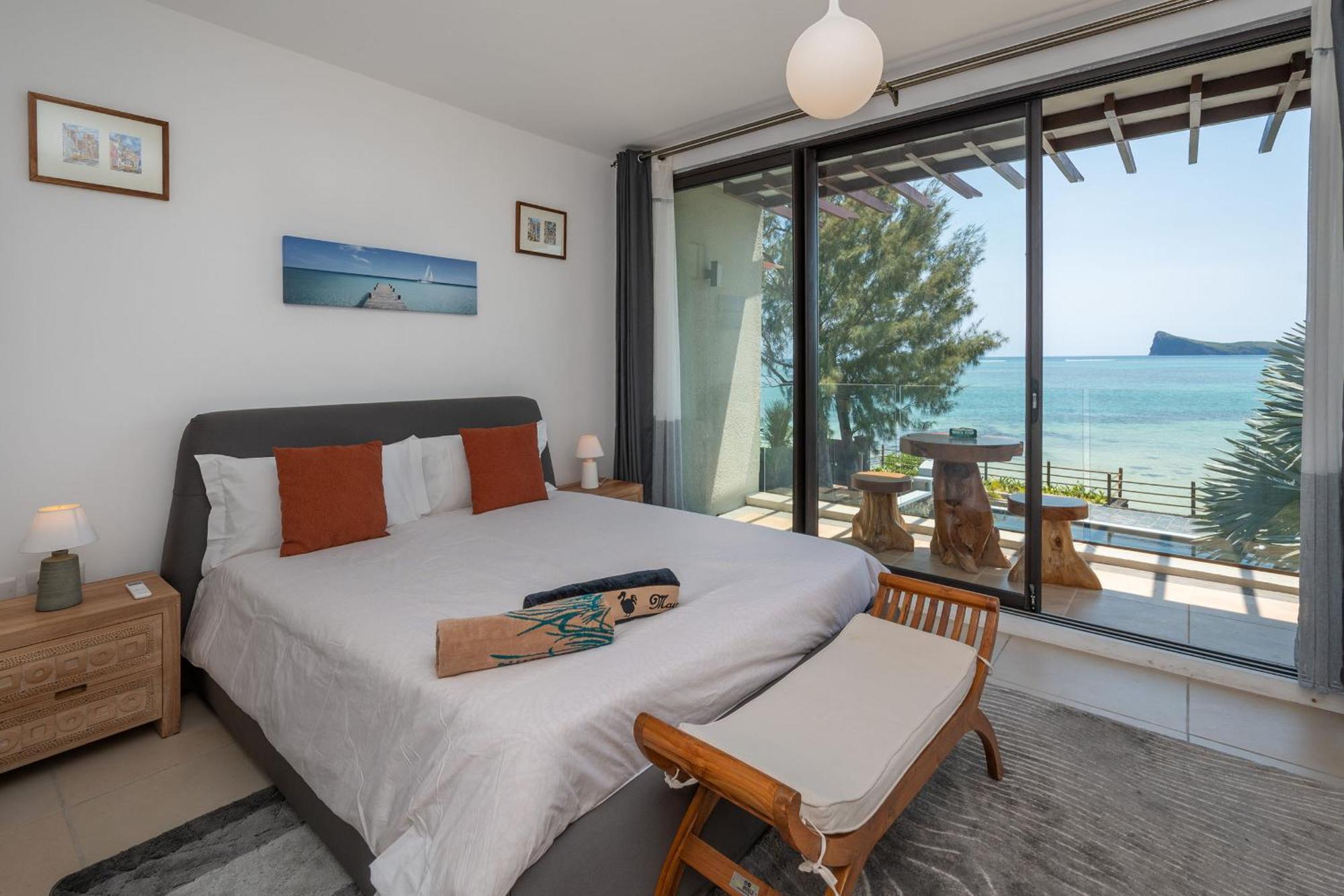 Luxury Beachfront Duplex, Coin De Mire View / 3Bed เกป มาลเออเรอส์ ภายนอก รูปภาพ