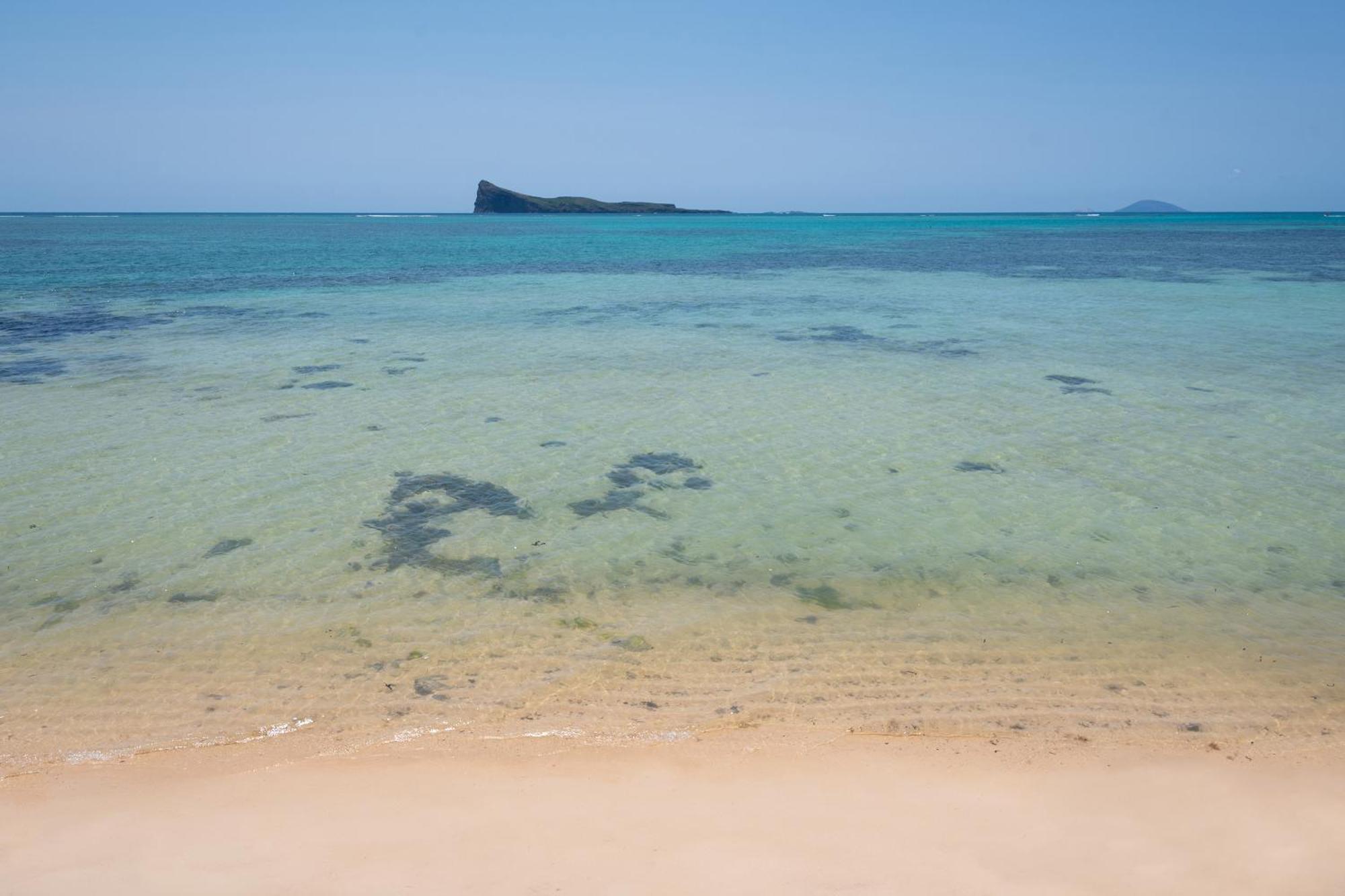 Luxury Beachfront Duplex, Coin De Mire View / 3Bed เกป มาลเออเรอส์ ภายนอก รูปภาพ