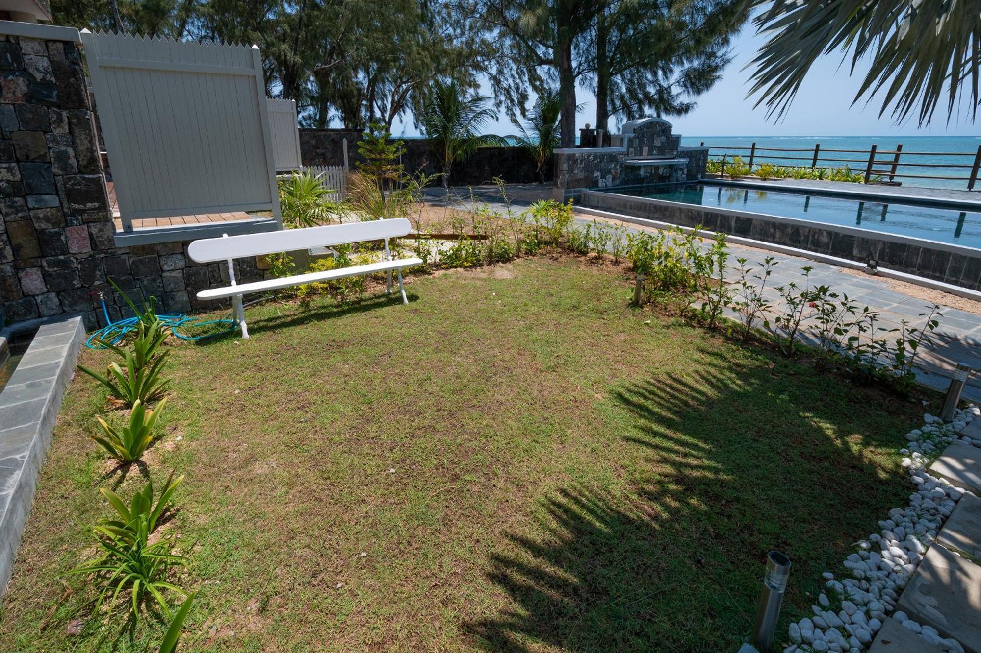Luxury Beachfront Duplex, Coin De Mire View / 3Bed เกป มาลเออเรอส์ ภายนอก รูปภาพ